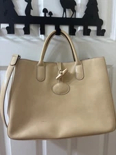 Longchamp Roseau Patent ecru beige Leather Toggle Tote Bag authentic