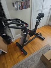 Sunny Health & Fitness Magnetic Belt Drive Indoor Cycling Bike SF-B1805