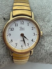 Ladies Timex Indiglo WR 30M Gold Tone Quartz Watch New Battery