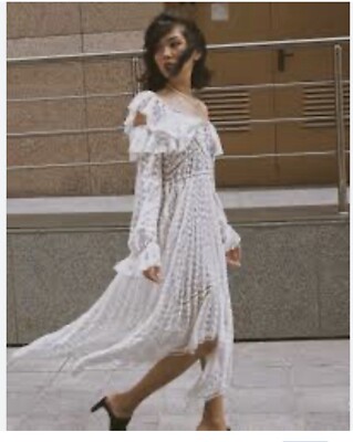 Self Portrait Daisy Midi in White Off Shoulder Asymmetrical Dress US 4  Wedding | eBay