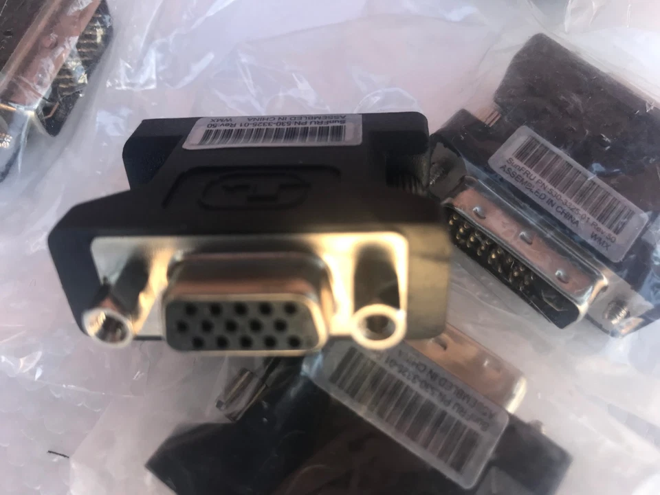 Black DVI-I Male Analog (24+5) to VGA Female (15-pin) Dual Link Adapter - Image 3 of 4