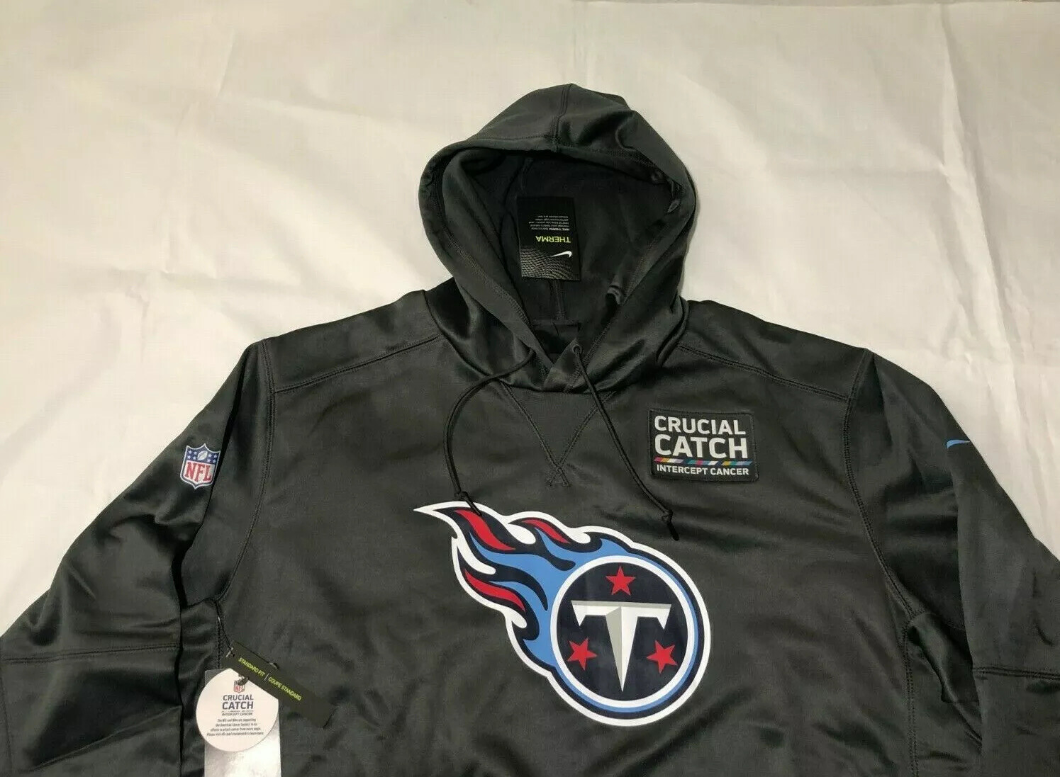 titans crucial catch hoodie