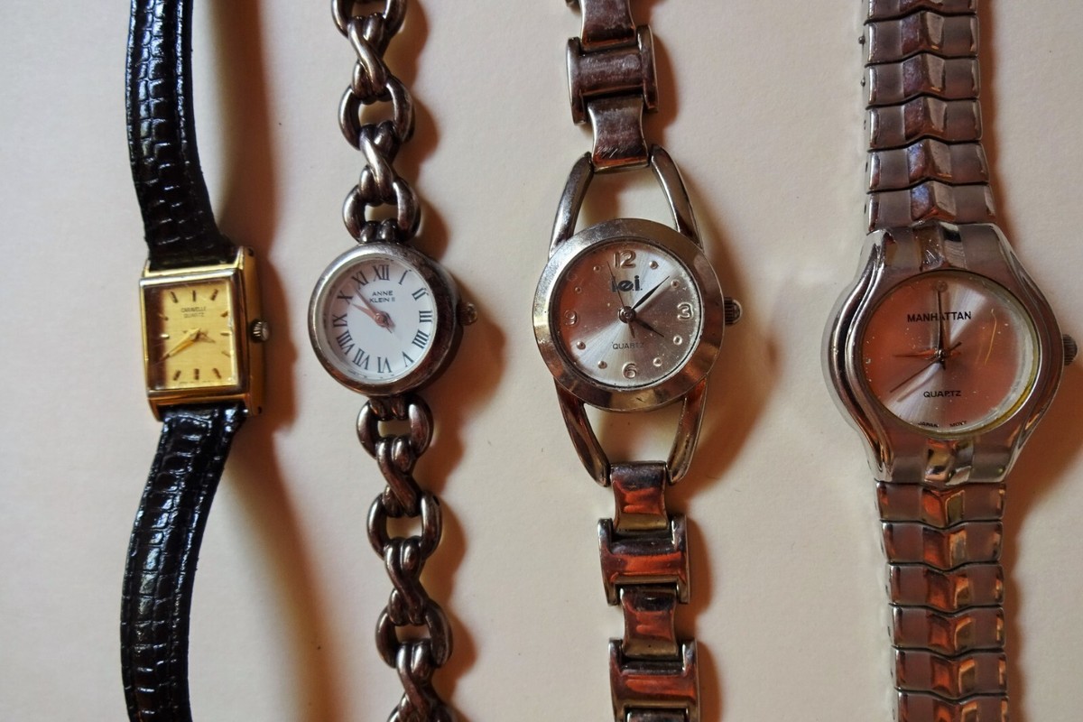 lot of 4 women watch used small silver gold vintage granny  display picture 2