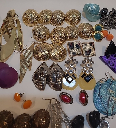 Vintage Earring Lot of 47 Pairs Oversized Kitsch Drag Chunky Retro Dangle Button - Picture 4 of 21