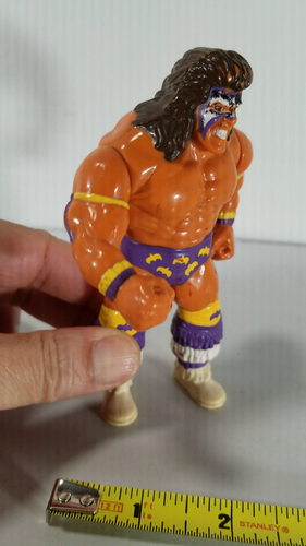 Ultimate Warrior Series 3 WWF Wrestling Modellino Braccio 5" 1991 Titan Sports - Video 1 di 1
