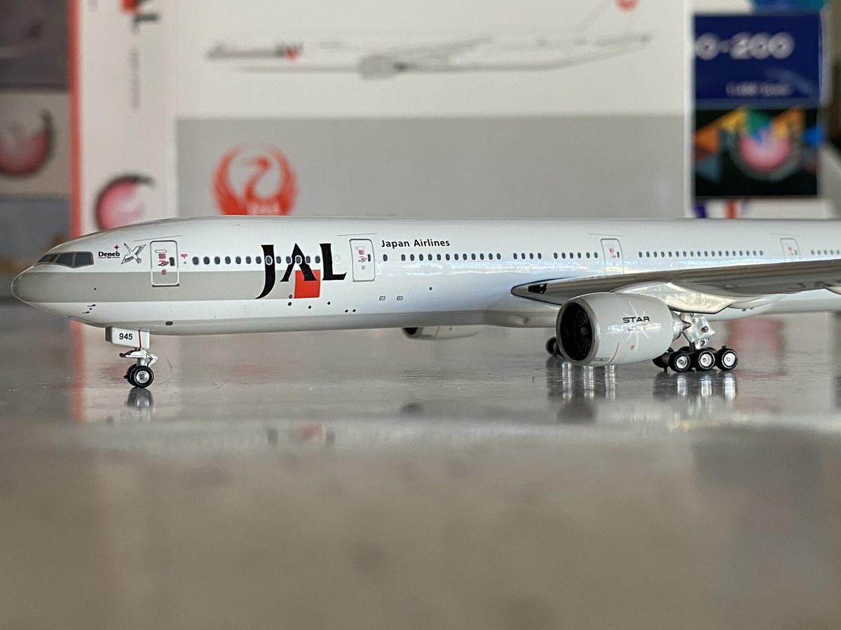 配信元 JAL 777-300 ボーイング JA8945 Phoenix 1:400 | www