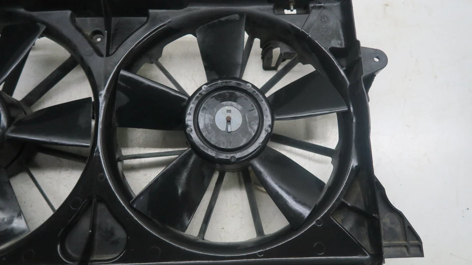 Ford Expedition 2015-2017 OEM 3,5 L motor radiador refrigerante ventilador 6002XH0136-00 Foto 2 de 4