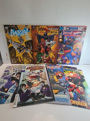 Teen Titans Vol 1-Batgirl Art of Crime- Batwoman/Supergirl World's Finest Lot