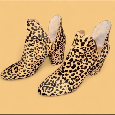 Steve Madden.  Cow Hair Animal Print Booties. Size 11. Excellent Condition