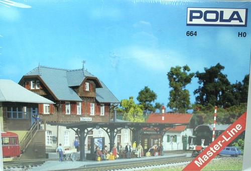 Juego de estación Pola (Faller) 664 H0, con MB bomberos Brekina 36300, nuevo + embalaje original | Zustand: Neu