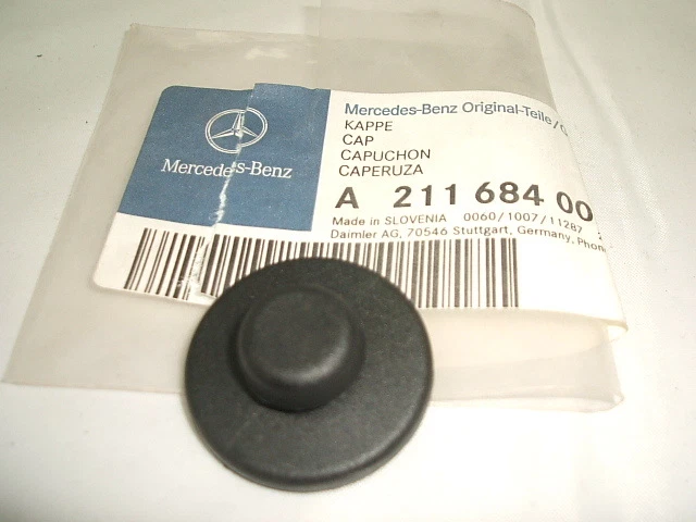 NEW Genuine Mercedes-Benz Front Floor Pan - Carpet Mat Clip 