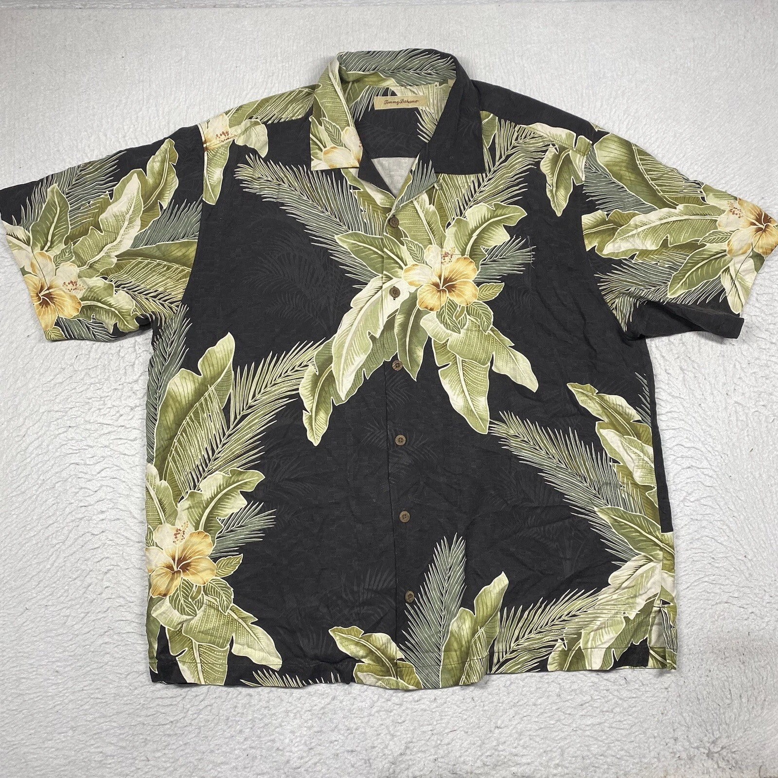 Tommy Bahama Hawaiian Shirt Mens XL Multicolor Floral Short Sleeve Casual Adult