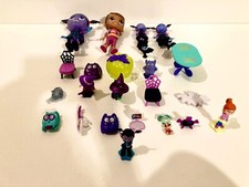 Disney Junior Vampirina Figures and Accessories