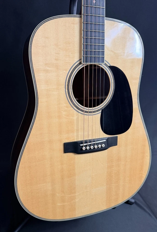 Guitarra Acústica Martin Custom Shop D-35 Seth Avett Dreadnought Brillo Natural Foto 3 de 4