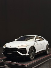 Lamborghini Urus SE (White) [MR Collection] 1/18 scale