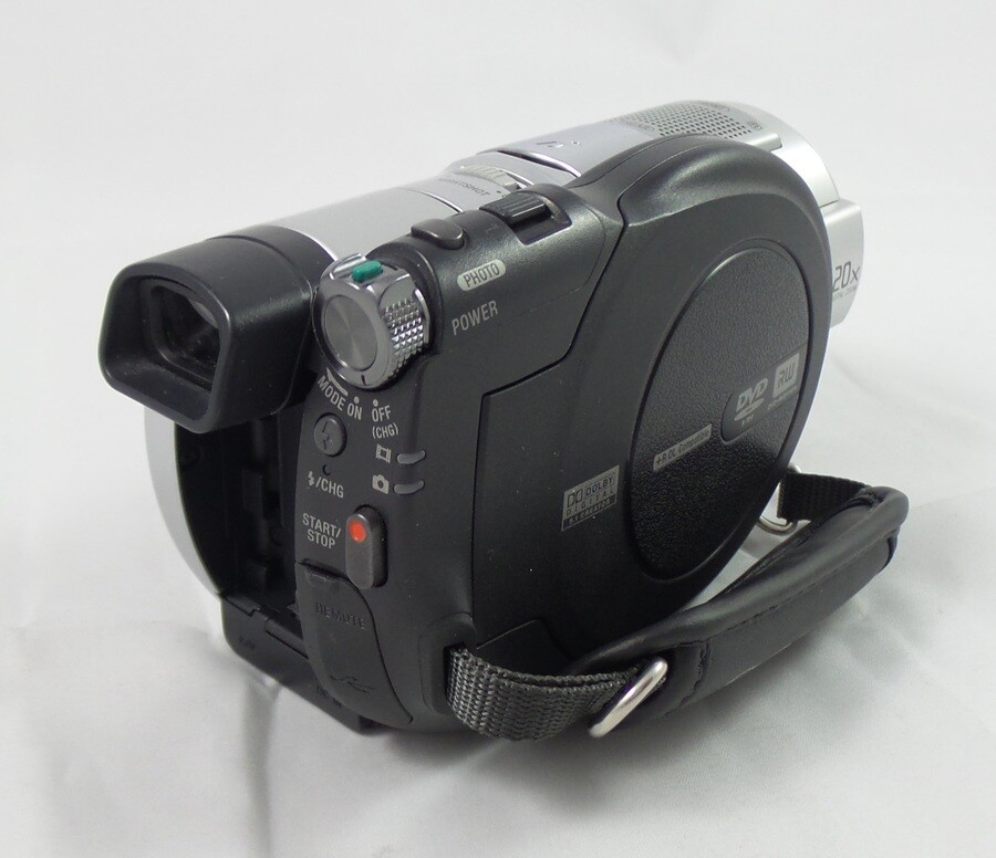 Sony NTSC 6.1 MP DVD Camcorder - 10x Zoom - Video Transfer Sony NTSC 6.1 MP DVD Camcorder - 10x Zoom - Video Transfer