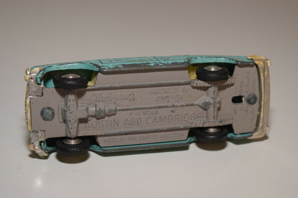 SPOT-ON AUSTIN A60 CAMBRIDGE 1/42スケール YY 1:42 SPOT-ON SPOTON AUSTIN A60 CAMBRIDGE TURQUOISE