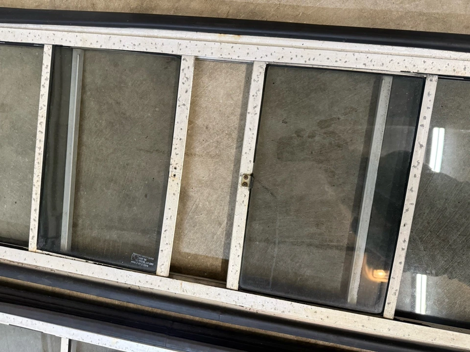 1978 1979 Ford Bronco quarto traseiro vidro deslizante/ventilação par de janelas LH/RH 78 79 - Imagem 3 de 4