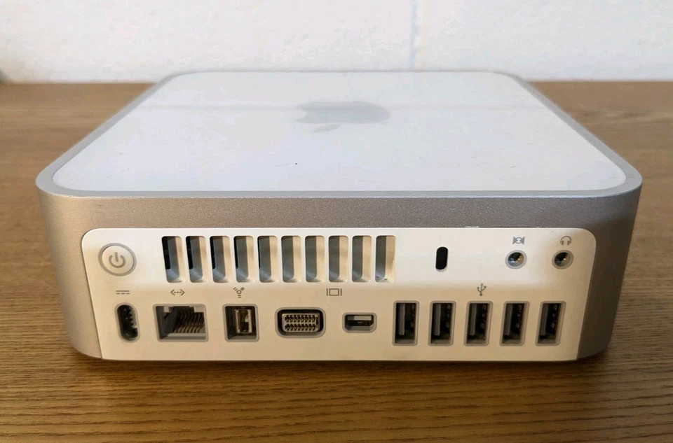 APPLE Mac Mini A1283 - Intel C2D @2GHz - 8GB RAM - 320GB HDD (NO OS) - Image 3 of 4