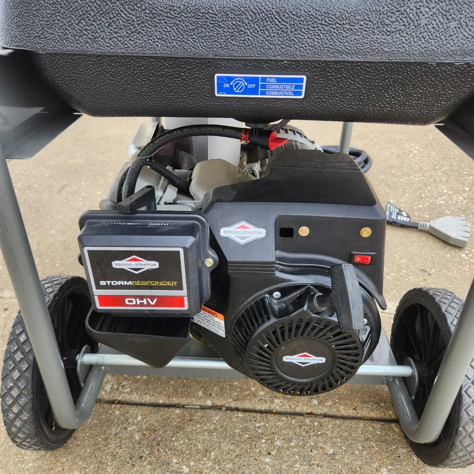 GENERADOR RESPONDEDOR TORMENTAS BRIGGS & STRATTON 5500 VATIOS 8250 (EZ2003359) Foto 4 de 4