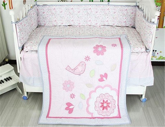 cot sheets and bumper sets