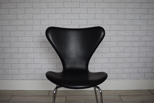 Fritz hansen series 7 chair in black leather - Picture 9 of 21