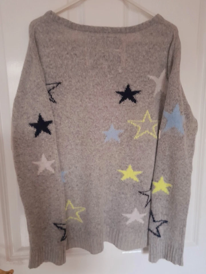 Superdry Womens Grey Jumper with Star Pattern Size S - Image 2 of 4