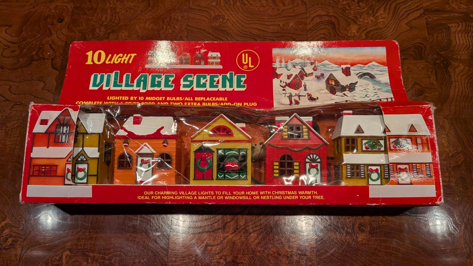 Vintage 10 Light Village Scene of 6 String-Along Standing Decorated Houses