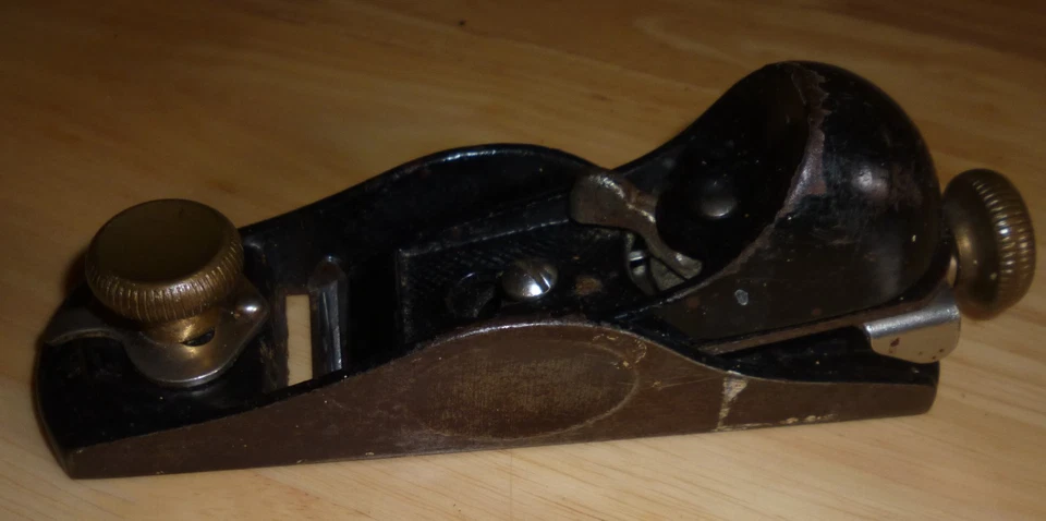 VINTAGE STANLEY No 9 ADJUSTABLE THROAT 6” BLOCK PLANE - Image 2 of 3