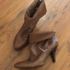 Nine West genuine leather vintage booties. Size 8.5