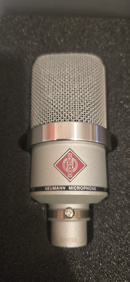 Neumann microfono da studio TLM102 - Immagine 2 di 4