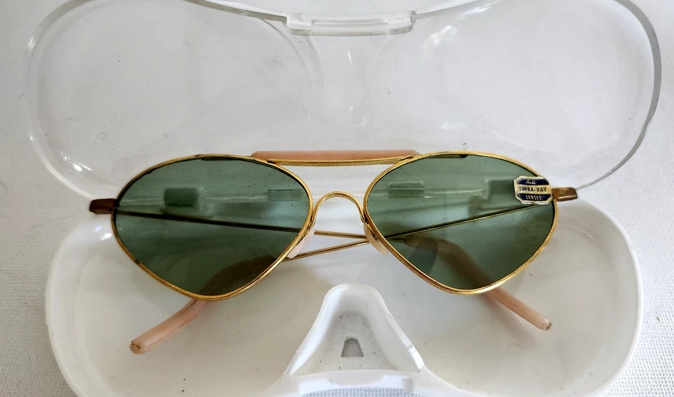 RARO 1950 Mujer RayBan Bausch & Lomb Oro y Rosa Gafas de Sol Ovaladas Foto 2 de 4