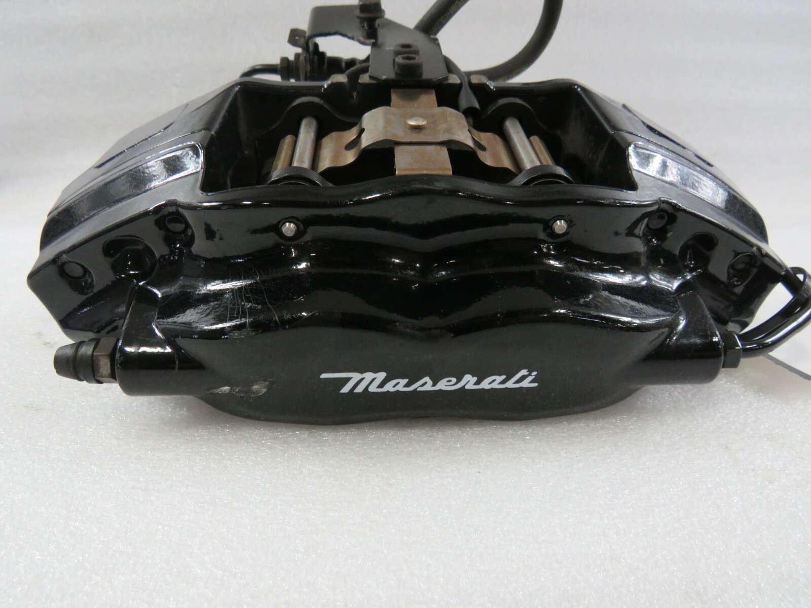 2017 Maserati Quattroporte, LH, Left, Rear Brake Caliper, Black, P/N 670039765
