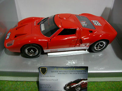 FORD GT40 street civile rouge (red) au 1/18 de JOUEF EVOLUTION