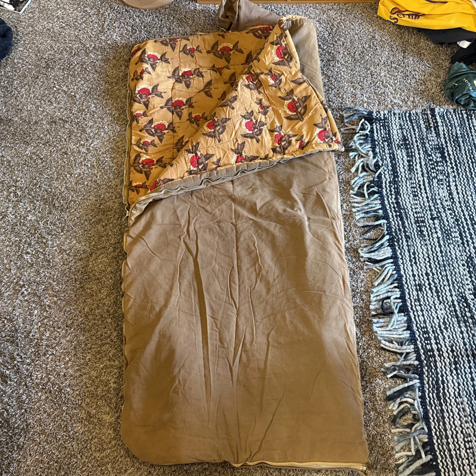 Vintage Coleman Canvas Sleeping Bag Flying Duck Pattern Camping Brown Insul 200