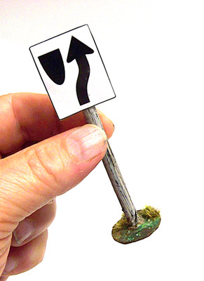 1/24 Scale Street & Highway Signs Series - Divided Hwy2 - Carefully Crafted