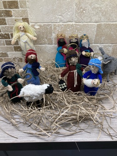 Hand Made Knitted Nativity Set. Beautifully Hand Crafted. 10 Characters - Picture 7 of 9