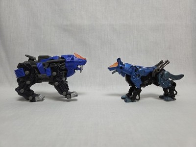 VTG 2002-03 Tomy Zoids Command Blue Wolf & Shield Liger Action Figure Incomplete