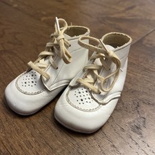 Vintage 1960s Baby Leather Booties Tie Lace Up Country Cottage Minimalist 4.5  