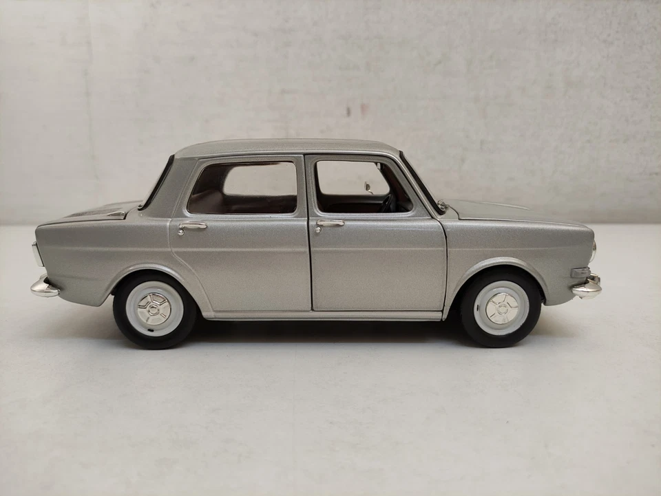 Norev Simca 1000 LS Gold Scala 1/18-T16 - Immagine 3 di 4