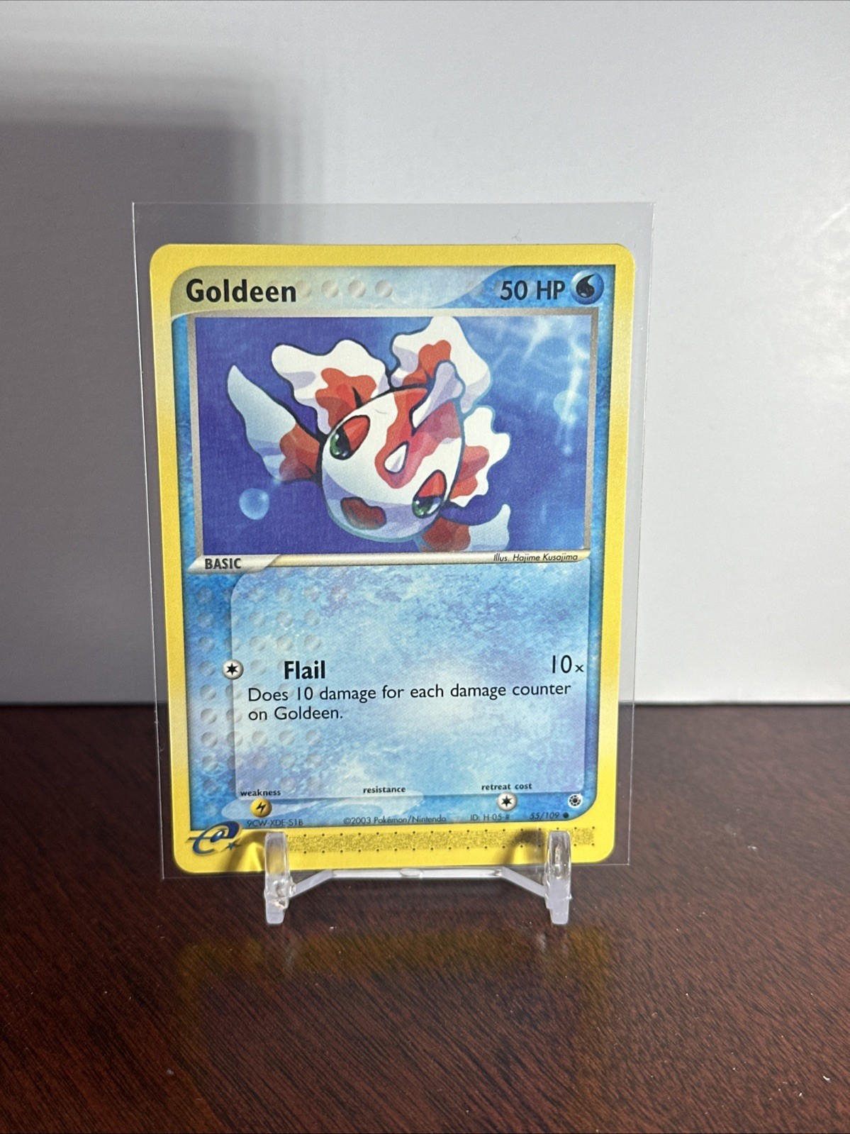 Goldeen 55/109 Ruby and Sapphire Regular E-series Nm Pokemon Card 2003