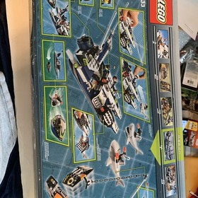 Sealed LEGO Agents: Speedboat Rescue (8633) Shelf Wear Eg79