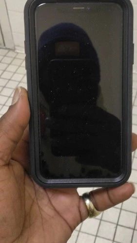 iPhone xr 64gb with OtterBox