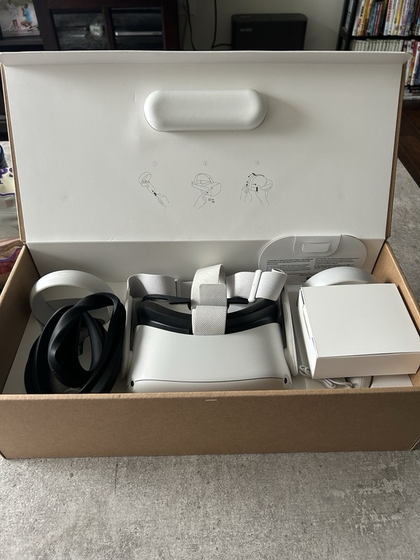 Oculus Quest 2 Virtual Reality Headset