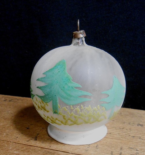 Vintage Germany  Globe Diorama Ornament - Picture 2 of 2