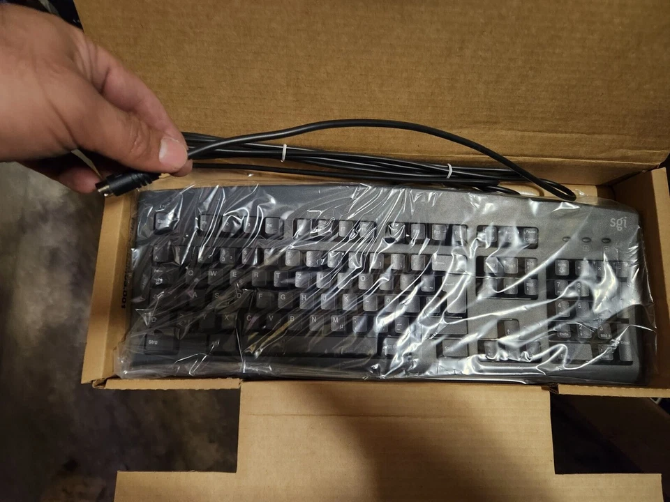 RARE NEW VINTAGE SILICON GRAPHICS SGI GREY PS2 KEYBOARD 062-0047-001 6512-BN 02 - Image 3 of 4