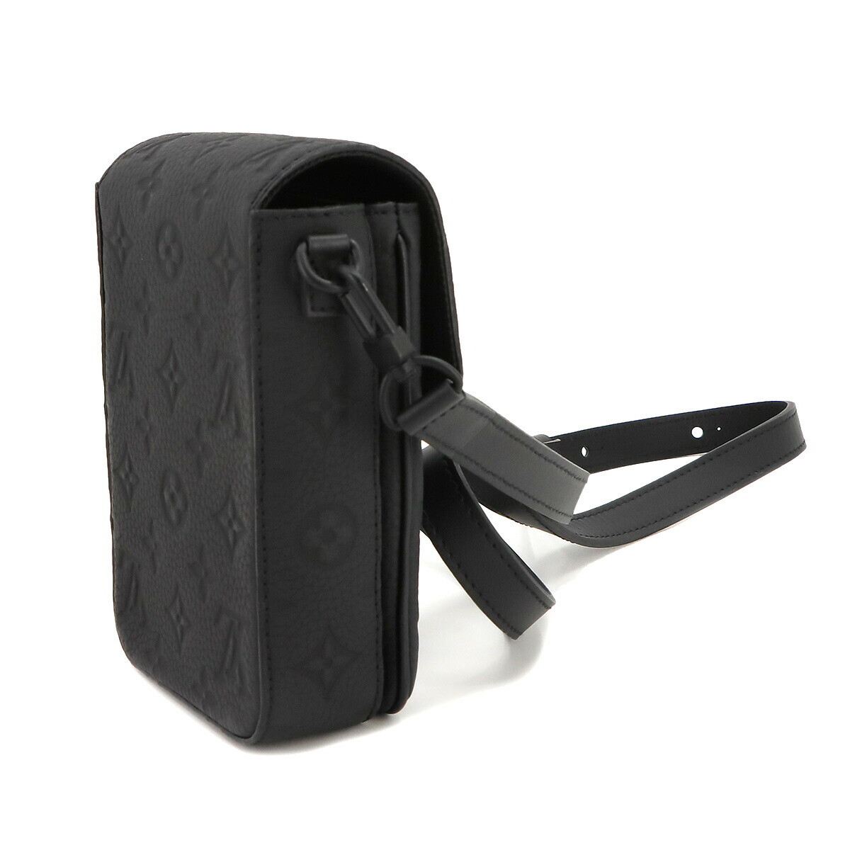 LOUIS VUITTON Taurillon Monogram S-Lock Vertical Wearable Wallet 