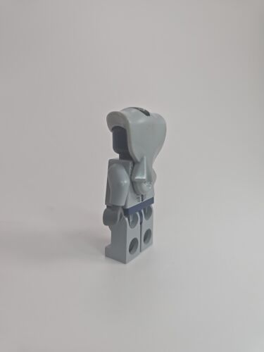 Lego Ninjago Minifig Rattla njo033 from 9441 9456 9579 Gray with Blue Head - Picture 3 of 7
