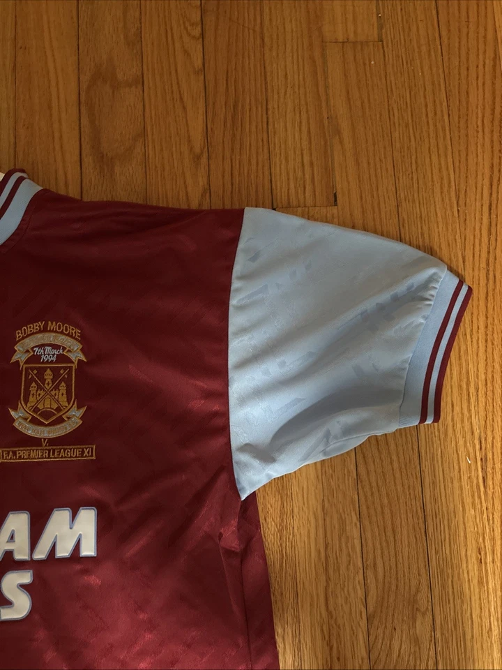 Jersey West Ham (Kit) - Bobby Moore #6 - Grande - Nuevo con etiquetas - Bordado/Cosido Foto 2 de 4