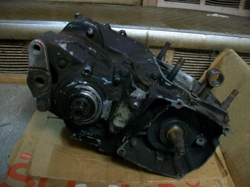 1982 Honda CR250 CR250R Elsinore Motor Engine Crankshaft Transmission Cases Foto 3 de 4